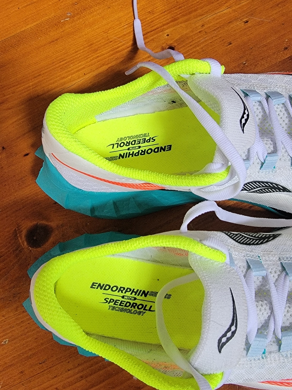 Saucony Endorphin Pro 4 Running Shoe White Teal S10939-97 - Picture 5 of 5